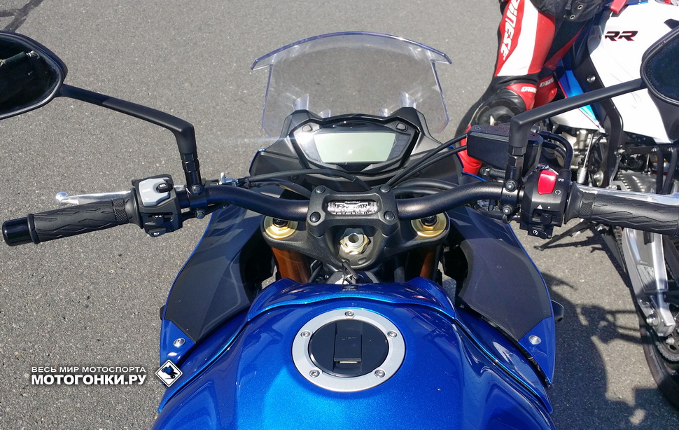 за рулем Suzuki GSX-S1000F (2016) за рулем Suzuki GSX-S1000F (2016)