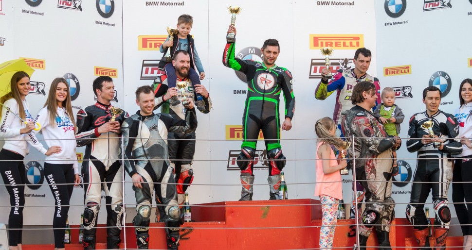 Максим Киселев выиграл тренировочную гонку Кубка TRD Superbike Open 1000 8 мая Максим Киселев выиграл тренировочную гонку Кубка TRD Superbike Open 1000 8 мая