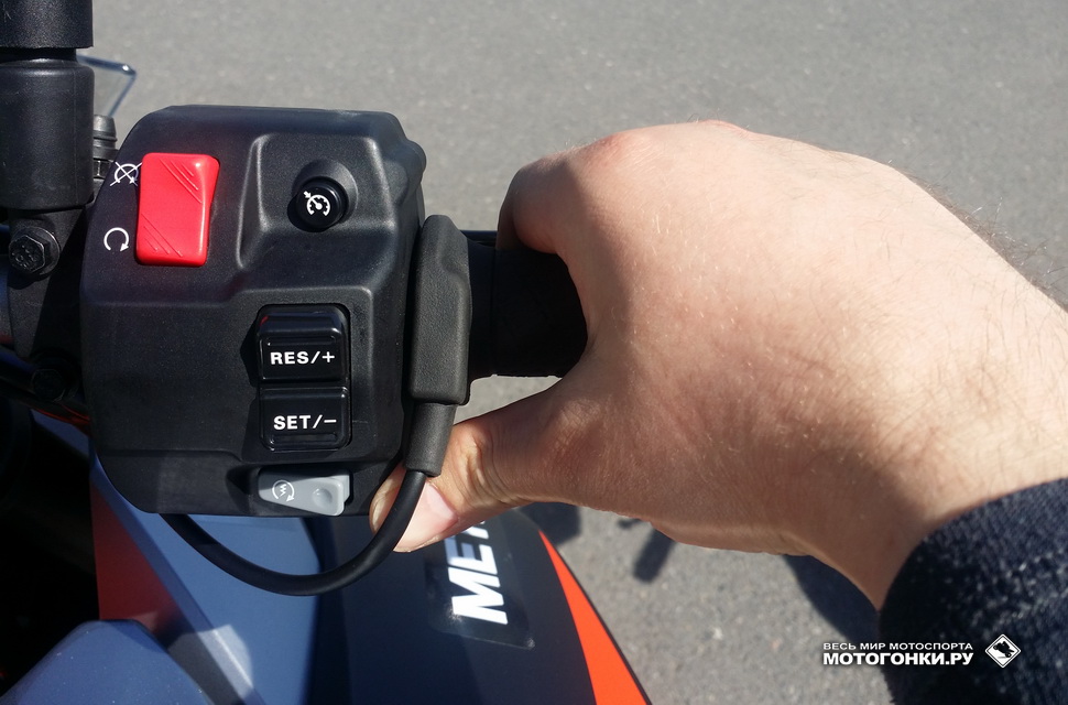 Даже в KTM могут накосячить: hot grips установлены неправильно, что полностью лишило возможности использовать Cruise Control Даже в KTM могут накосячить: hot grips установлены неправильно, что полностью лишило возможности использовать Cruise Control