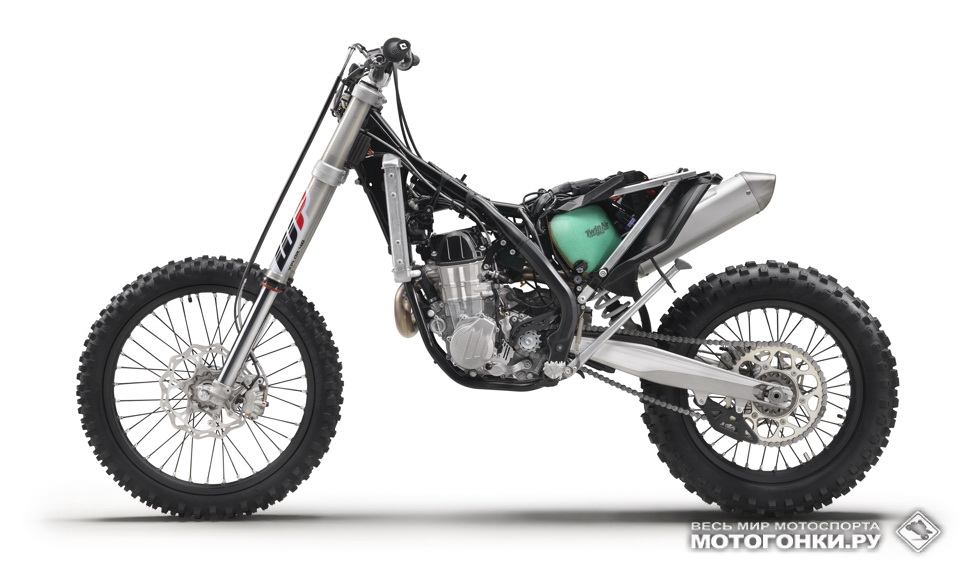 KTM EXC 250 (2017) без пластика и бака - шасси и двигатель KTM EXC 250 (2017) без пластика и бака - шасси и двигатель