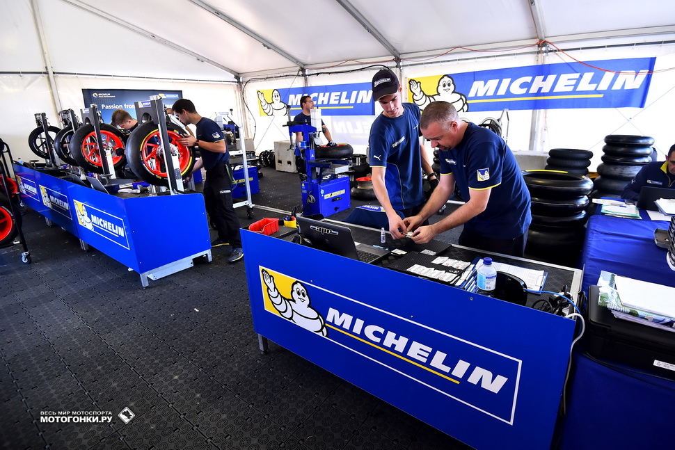 В Michelin готовы к еще одному мокрому уикенду, но надеются на сухую гонку в Гран-При Малайзии В Michelin готовы к еще одному мокрому уикенду, но надеются на сухую гонку в Гран-При Малайзии