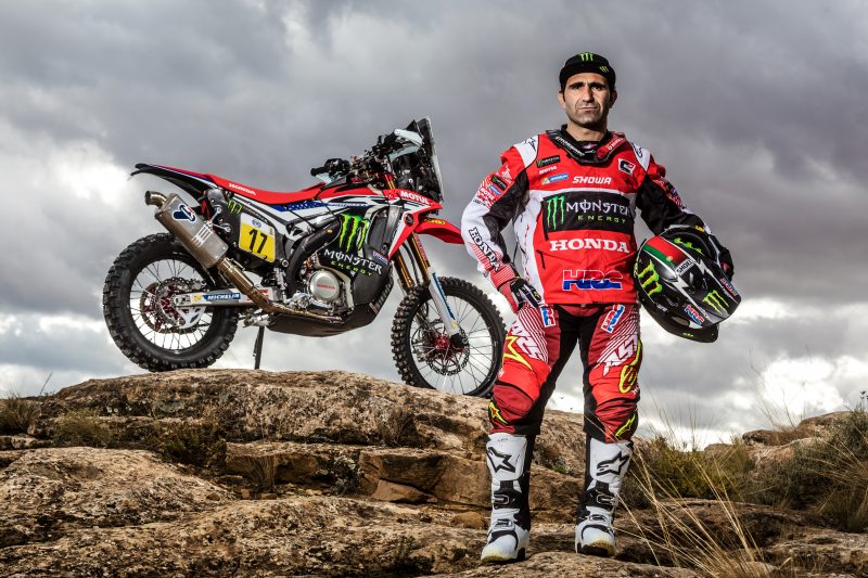 Новые цвета Monster Energy Team HRC на Дакаре представляет ветеран гонки Пауло Гонсалвеш Новые цвета Monster Energy Team HRC на Дакаре представляет ветеран гонки Пауло Гонсалвеш