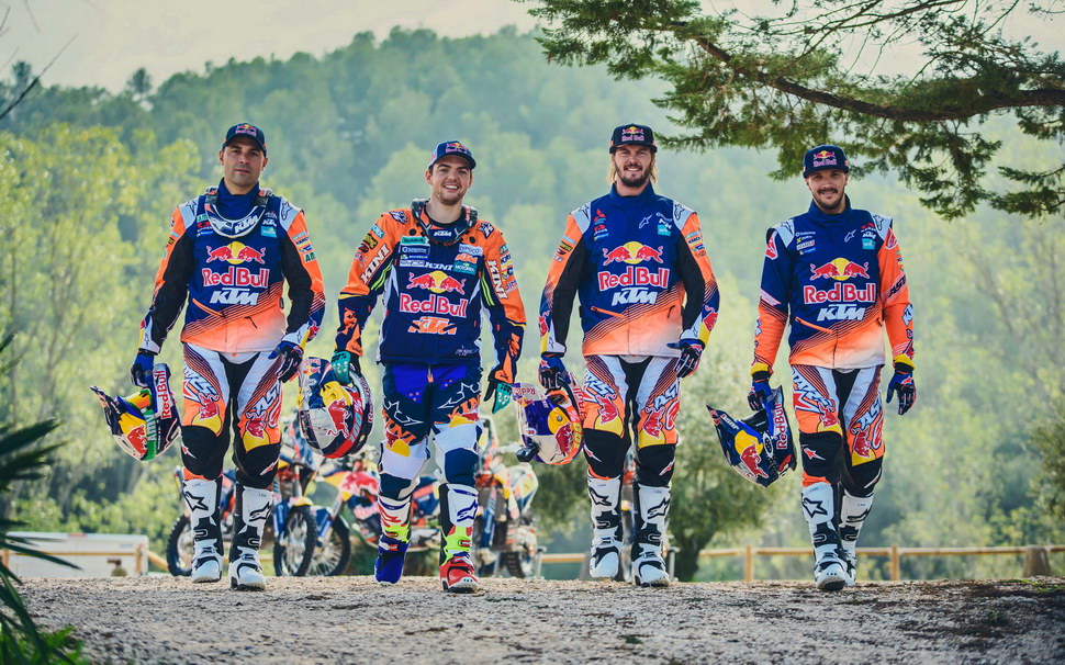 Red Bull KTM Factory Racing: Антуан Мео, Маттиас Валькнер, Тоби Прайс и Сэм Сандерленд Red Bull KTM Factory Racing: Антуан Мео, Маттиас Валькнер, Тоби Прайс и Сэм Сандерленд