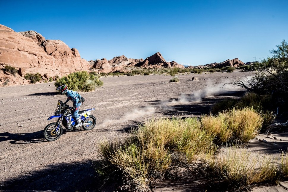 Адриен Ван Беверен из Yamaha Factory Racing выиграл символический финальный этап ралли Дакар-2017 Адриен Ван Беверен из Yamaha Factory Racing выиграл символический финальный этап ралли Дакар-2017