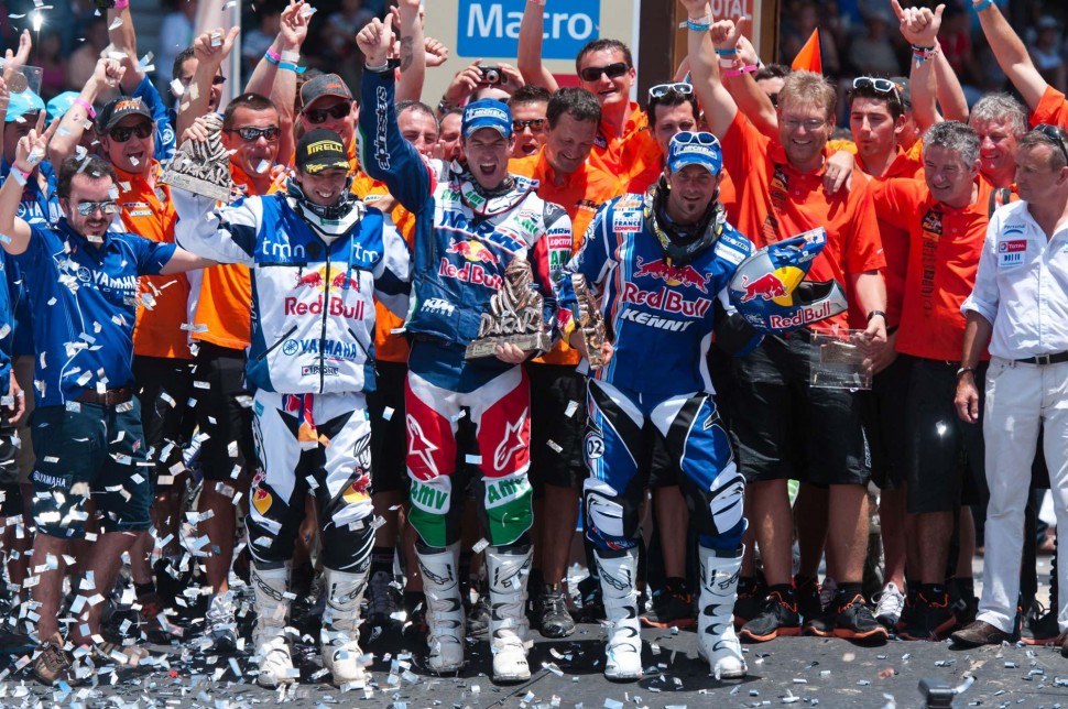 Марк Кома и Сирил Депре - самые успешные пилоты KTM на Дакаре, взявшие по 5 побед каждый Марк Кома и Сирил Депре - самые успешные пилоты KTM на Дакаре, взявшие по 5 побед каждый