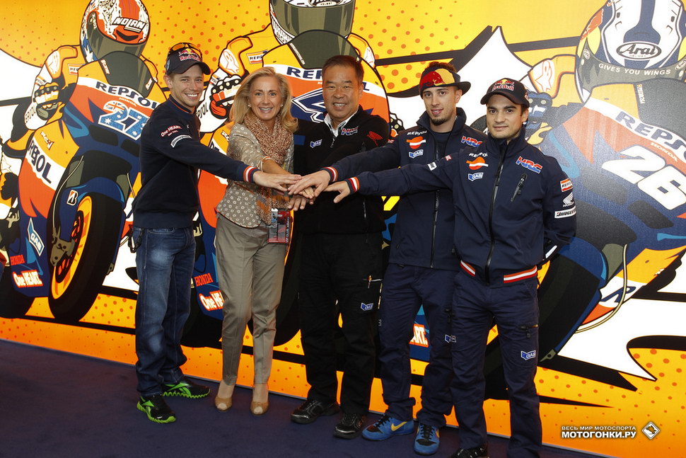 Усиленный состав Repsol Honda MotoGP: Стоунер, Довициозо и Педроса в 2011 году Усиленный состав Repsol Honda MotoGP: Стоунер, Довициозо и Педроса в 2011 году