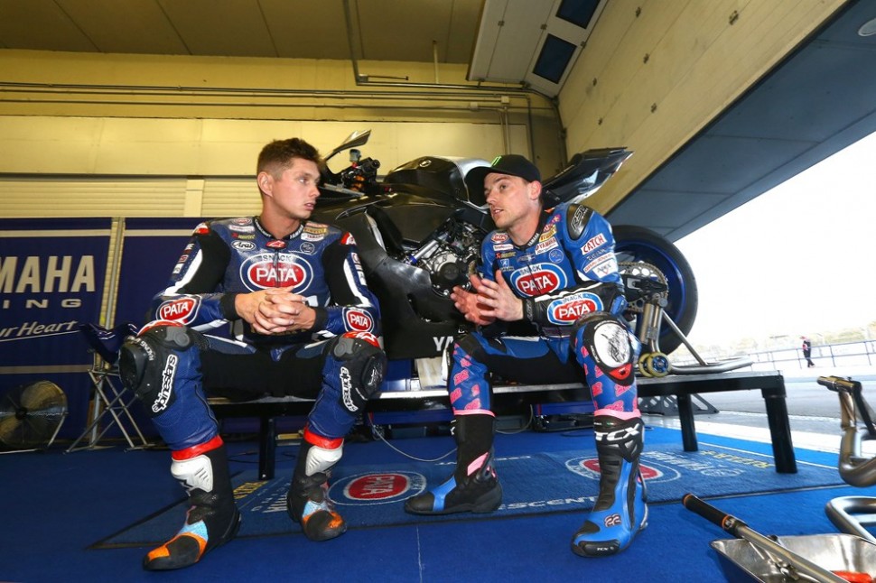 Ван дер Марк и Лоус - новый состав PATA Yamaha Official WorldSBK Ван дер Марк и Лоус - новый состав PATA Yamaha Official WorldSBK