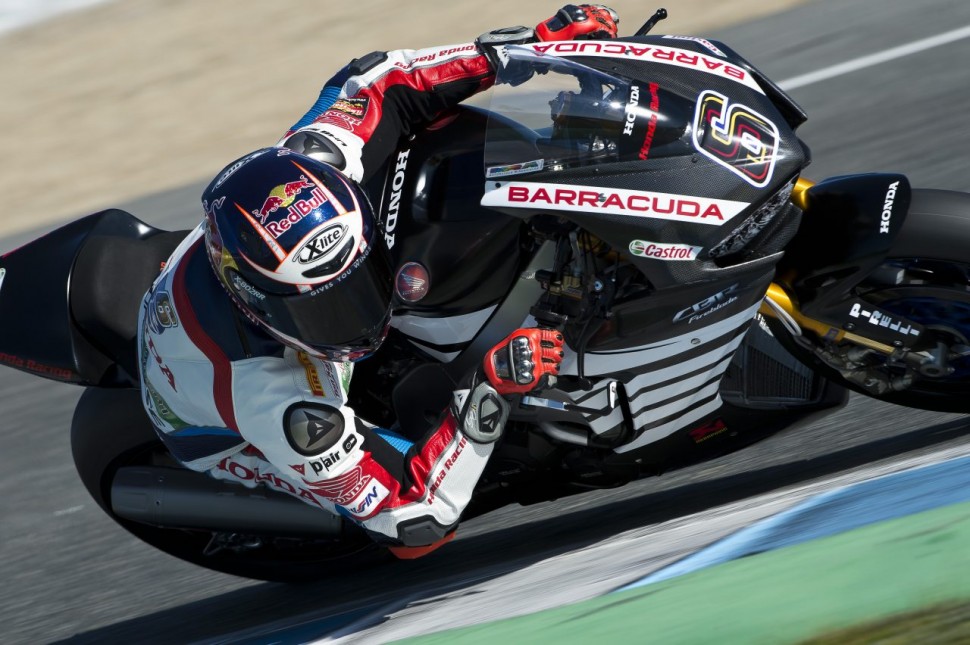 Брадль осваивает Honda CBR1000RR Fireblade SP2 Брадль осваивает Honda CBR1000RR Fireblade SP2
