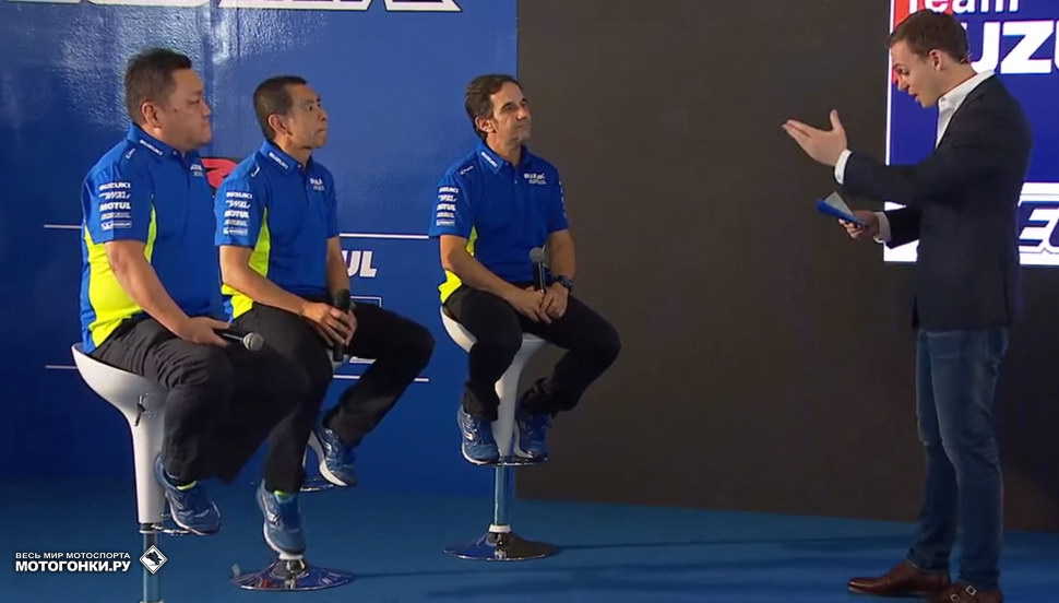 Кен Каваюти, Сатору Терада и Давиде Бривио на презентации Suzuki Ecstar MotoGP 2017 в Сепанге Кен Каваюти, Сатору Терада и Давиде Бривио на презентации Suzuki Ecstar MotoGP 2017 в Сепанге