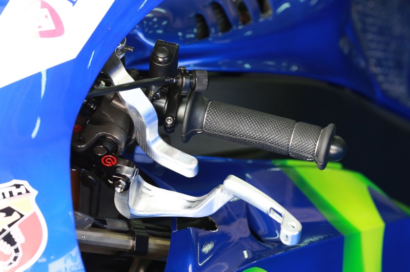 Дублер заднего тормоза на Yamaha YZR-M1 Хорхе Лоренцо Дублер заднего тормоза на Yamaha YZR-M1 Хорхе Лоренцо