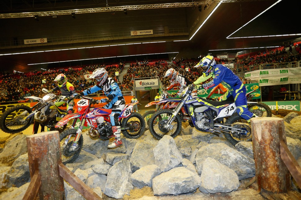 FIM Superenduro: Жесть с большой буквы: мягких подвесок эндуро уже не хватает, а победу забирают гонщики с кроссовым опытом FIM Superenduro: Жесть с большой буквы: мягких подвесок эндуро уже не хватает, а победу забирают гонщики с кроссовым опытом