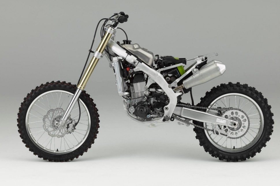 Новое шасси - новая геометрия Honda CRF450R в 2017 году Новое шасси - новая геометрия Honda CRF450R в 2017 году