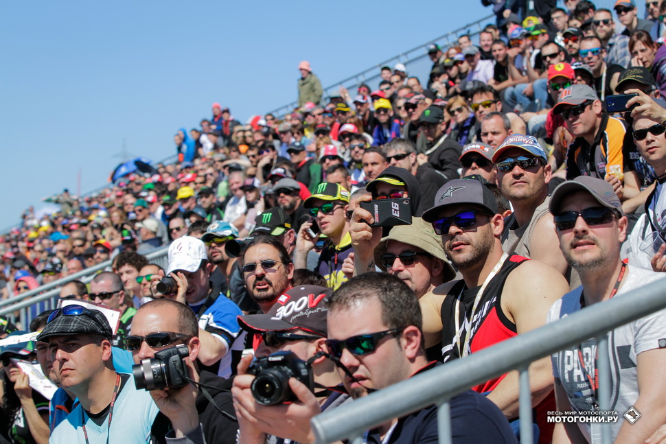 Зрителей в Арагоне на Superbike собирается ровно втрое меньше, чем на MotoGP, но они ждут шоу! Зрителей в Арагоне на Superbike собирается ровно втрое меньше, чем на MotoGP, но они ждут шоу!