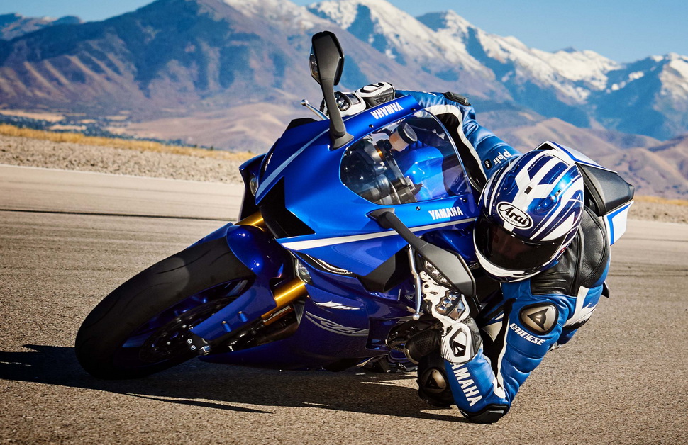 Тест-драйв Yamaha YZF-R6 (2017) в Альмерии Тест-драйв Yamaha YZF-R6 (2017) в Альмерии