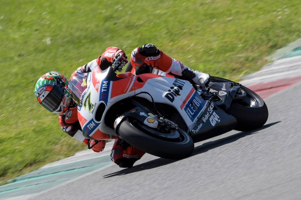 Чаз Девис на борту Ducati Desmosedici GP17 в Муджелло - мечта почти воплощена? Чаз Девис на борту Ducati Desmosedici GP17 в Муджелло - мечта почти воплощена?