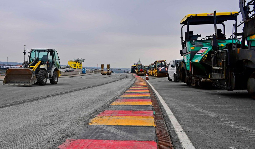 Первый поворот Sachsernring - новый асфальт, новая надежда, новая жизнь автодрома! Первый поворот Sachsernring - новый асфальт, новая надежда, новая жизнь автодрома!