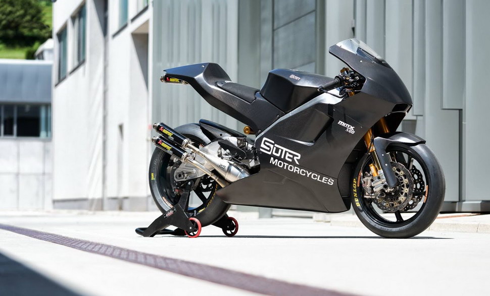 Пластиковая ракета - 2-тактный Suter MMX 500 Пластиковая ракета - 2-тактный Suter MMX 500