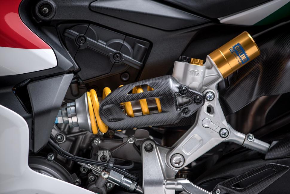 Ducati 1299 Panigale R Final Edition - подвески Ohlins спецификации WSBK в базе Ducati 1299 Panigale R Final Edition - подвески Ohlins спецификации WSBK в базе