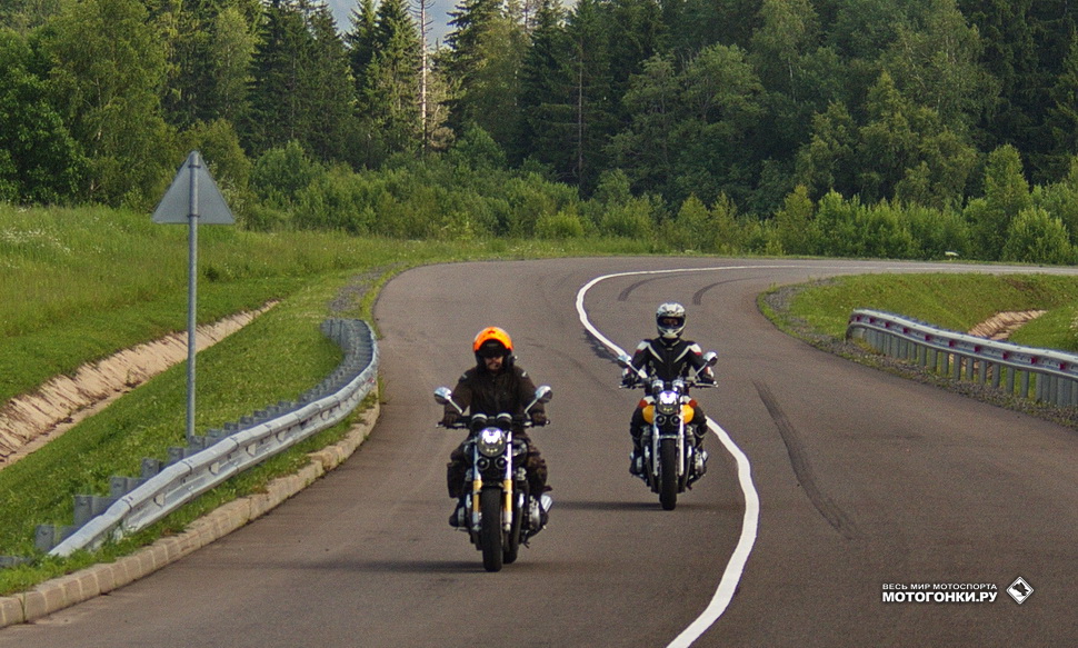 Параллельный тест Honda CB1100 RS и EX с Василием Кияновым Параллельный тест Honda CB1100 RS и EX с Василием Кияновым