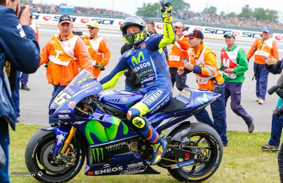 Нет, Валентино не хочет в WSBK! Он хочет оставаться Best of the Best в самой высшей лиге - единственным в мире, а не одним из Нет, Валентино не хочет в WSBK! Он хочет оставаться Best of the Best в самой высшей лиге - единственным в мире, а не одним из