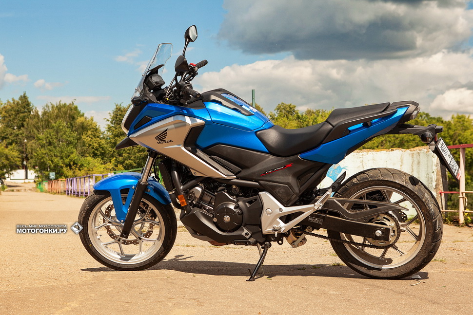 Honda NC750X (2017) Honda NC750X (2017)