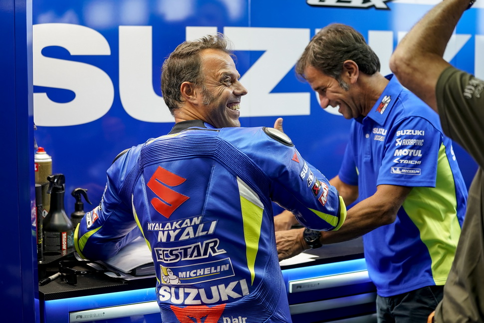 Капиросси испытывает прототипы MotoGP один за другим, чтобы знать, с чем работают пилоты чемпионата Капиросси испытывает прототипы MotoGP один за другим, чтобы знать, с чем работают пилоты чемпионата