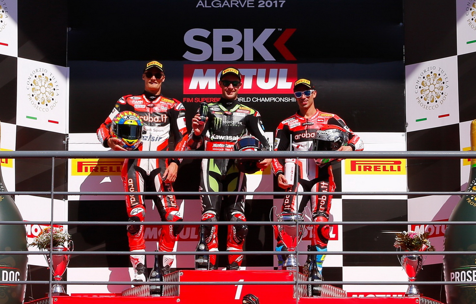 Подиум 1-й гонки WSBK в Портимао: Рэй, Девис, Меландри Подиум 1-й гонки WSBK в Портимао: Рэй, Девис, Меландри