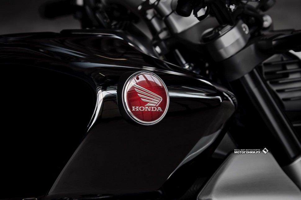 Honda CB1000R (2018) представлен на EICMA-2017 Honda CB1000R (2018) представлен на EICMA-2017