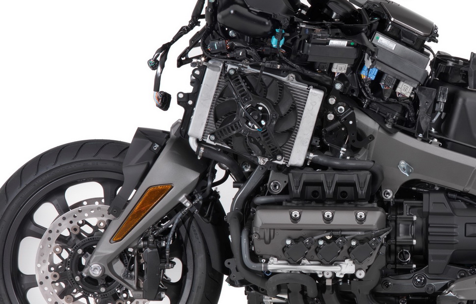Что под красивыми облицовками Honda Gold Wing 2018? Что под красивыми облицовками Honda Gold Wing 2018?