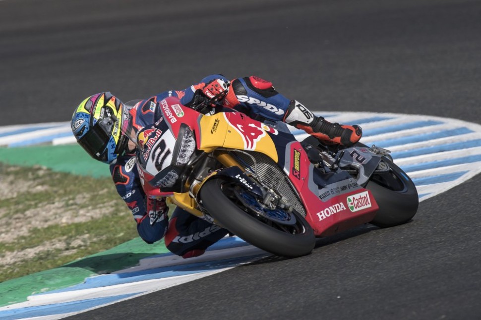 Леон Камье в Red Bull Honda World Superbike Team - первые шаги Леон Камье в Red Bull Honda World Superbike Team - первые шаги