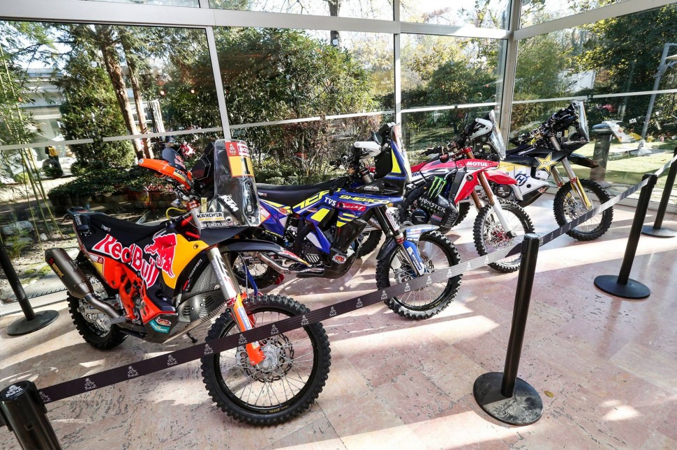 Теперь в гонке за титулом - представители четырех заводов: KTM, Honda, Yamaha и Husqvarna, но также и Sherco Теперь в гонке за титулом - представители четырех заводов: KTM, Honda, Yamaha и Husqvarna, но также и Sherco