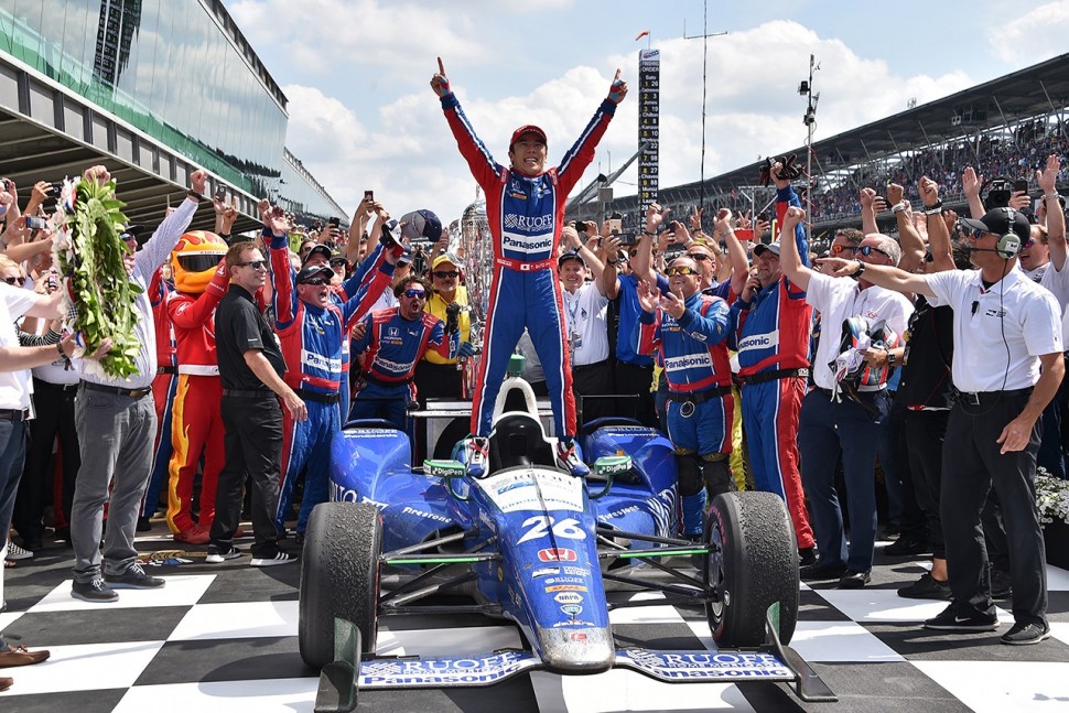 Такума Сато в 2017 году выиграл этап Indycar в Индианаполисе Такума Сато в 2017 году выиграл этап Indycar в Индианаполисе