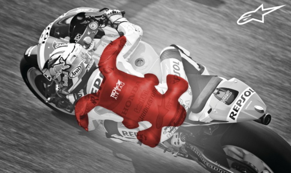 Новая версия Alpinestars Tech-Air с полной защитой спины была представлена в конце марта 2014 года Новая версия Alpinestars Tech-Air с полной защитой спины была представлена в конце марта 2014 года