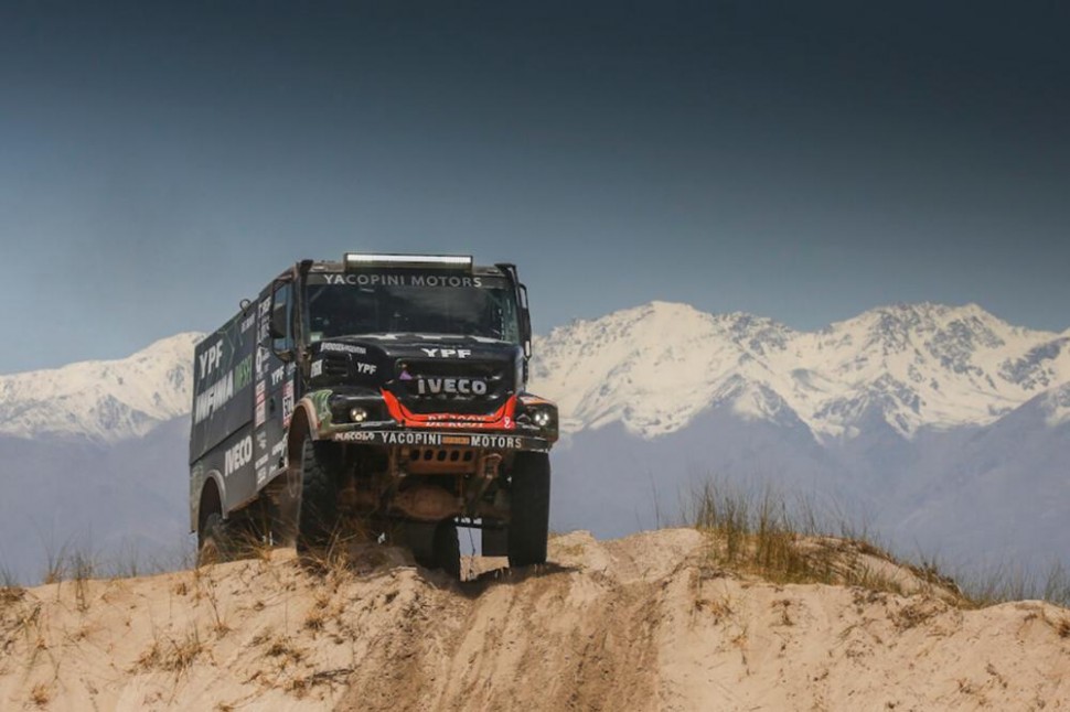 Федерико Виллагра (IVECO) подобрался к Николаеву в генерале на 24 минуты Федерико Виллагра (IVECO) подобрался к Николаеву в генерале на 24 минуты