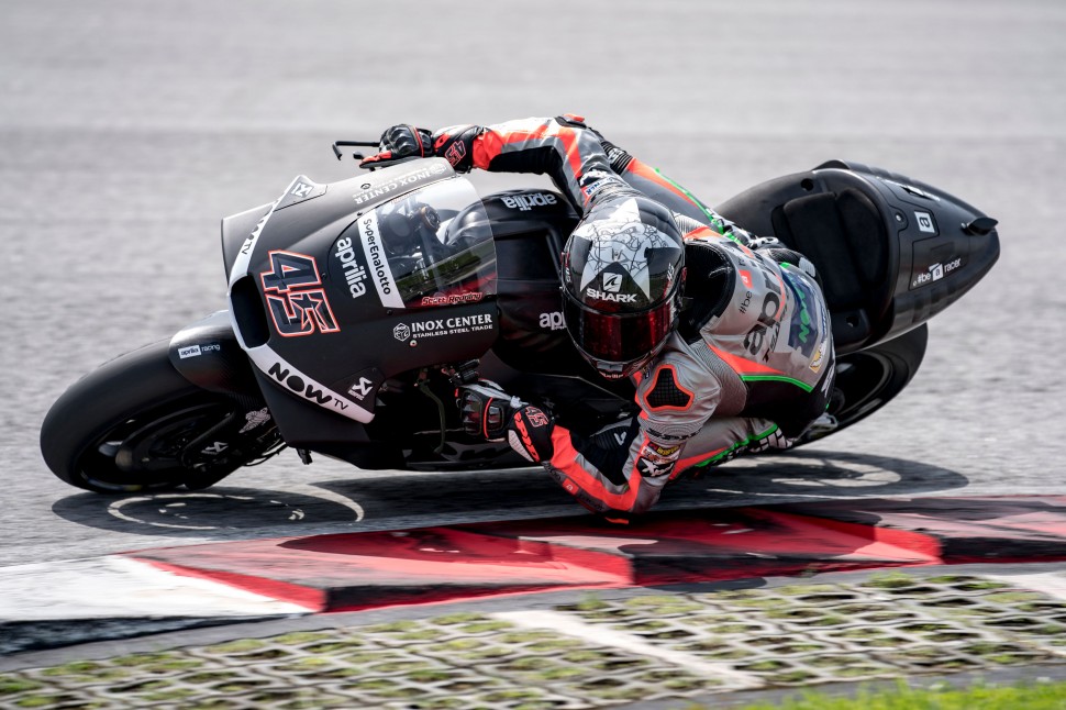 Aprilia Racing, Скотт Реддинг на тестах IRTA Sepang MotoGP Aprilia Racing, Скотт Реддинг на тестах IRTA Sepang MotoGP