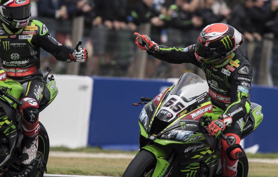 Напарники Kawasaki Racing Team подошли к первой гонке во всеоружии, но... Напарники Kawasaki Racing Team подошли к первой гонке во всеоружии, но...