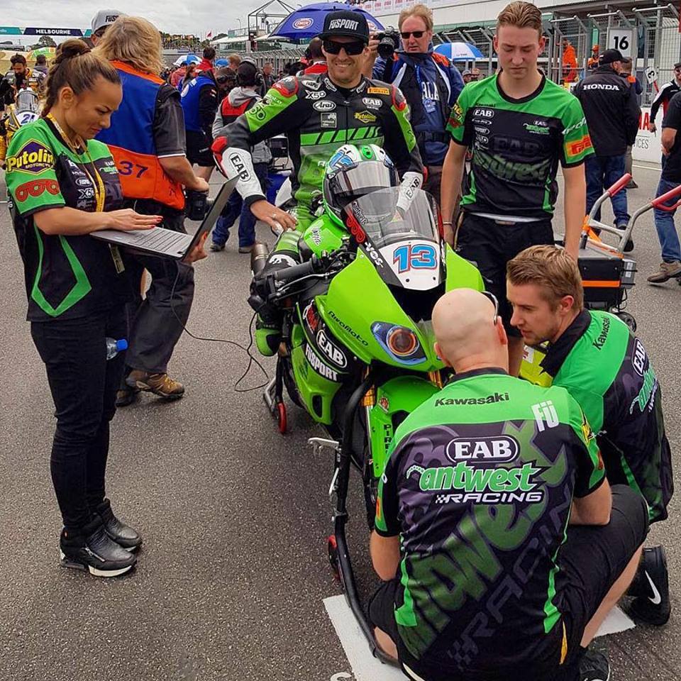 Ветеран MotoGP и WSS Энтони Вест вернулся в 2018 году в Суперспорт со своей собственной командой Ветеран MotoGP и WSS Энтони Вест вернулся в 2018 году в Суперспорт со своей собственной командой
