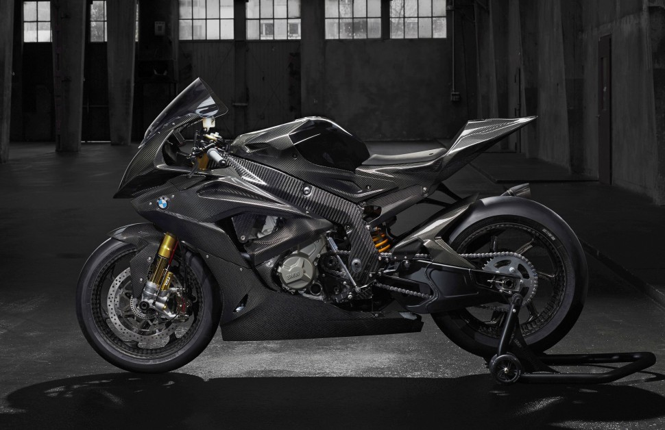BMW HP4 Race - все же, компромисс, а не ультимативный карбоновый байк! BMW HP4 Race - все же, компромисс, а не ультимативный карбоновый байк!