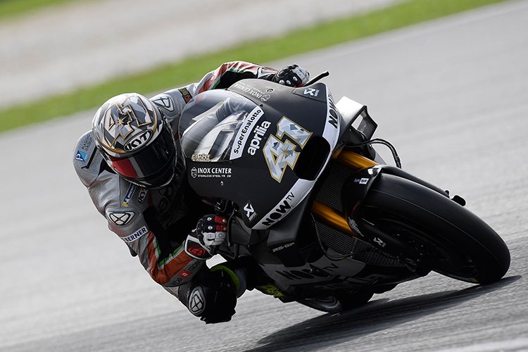 Алеш Эспаргаро остается главным пилотом Aprilia Racing Алеш Эспаргаро остается главным пилотом Aprilia Racing