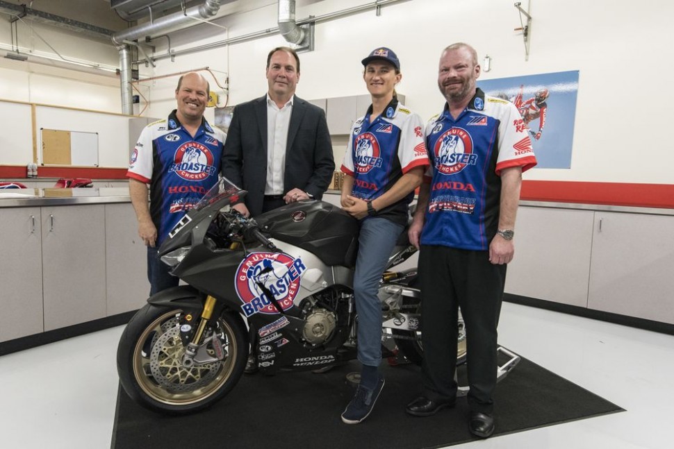 Дебют RoadRace Factory с Джейком Ганье при поддержке Honda в MotoAmerica в 2017 Дебют RoadRace Factory с Джейком Ганье при поддержке Honda в MotoAmerica в 2017