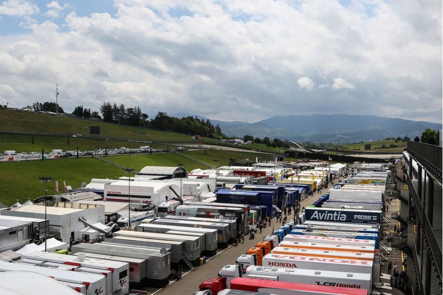 Паддок MotoGP Паддок MotoGP