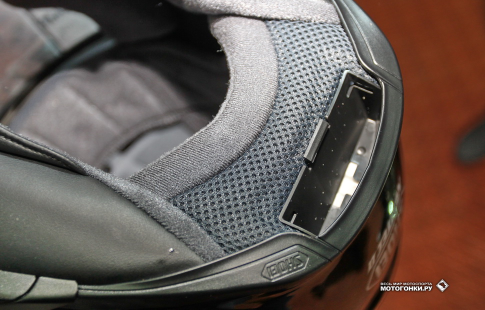 SHOEI Neotec 2: посадочное место под гарнитуру SENA SRL SHOEI Neotec 2: посадочное место под гарнитуру SENA SRL