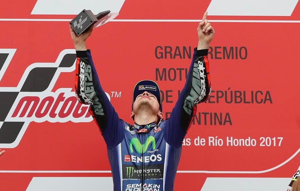 Маверик Виньялес выиграл первые две гонки MotoGP в 2017 году - в Катаре и Аргентине Маверик Виньялес выиграл первые две гонки MotoGP в 2017 году - в Катаре и Аргентине