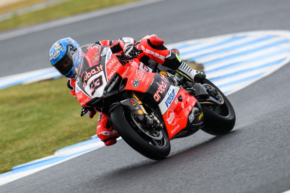 Марко Меландри на Motorland Aragon: асфальт полностью мокрый Марко Меландри на Motorland Aragon: асфальт полностью мокрый
