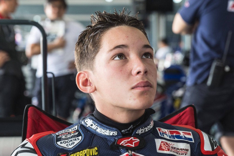 Том Эдвардс, быстрейший по итогам первого дня WorldSSP300 в Арагоне Том Эдвардс, быстрейший по итогам первого дня WorldSSP300 в Арагоне