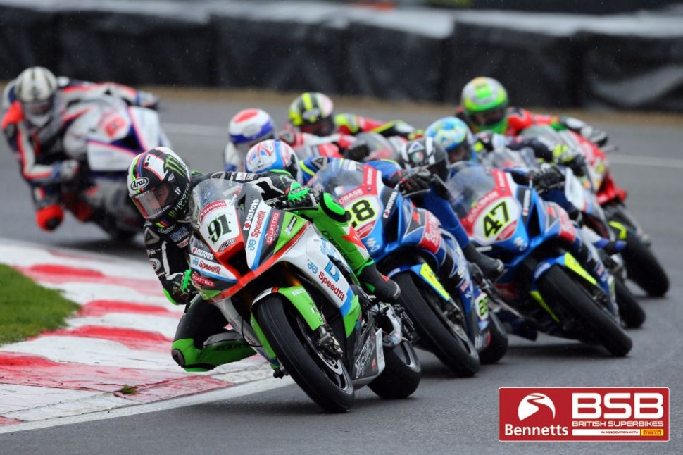 Вторая гонка BSB в Brands Hatch Вторая гонка BSB в Brands Hatch