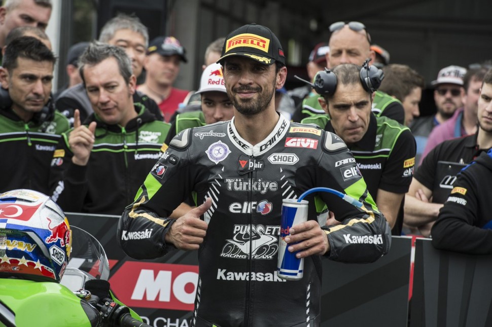 Кенан Софуглу, 5-кратный чемпион мира World Supersport Кенан Софуглу, 5-кратный чемпион мира World Supersport