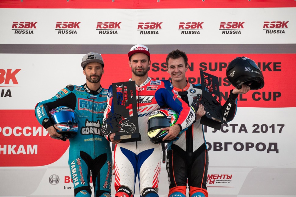 Владимир Леонов - чемпион России в классе SBK, Сергей Крапухин - ближайший преследователь Владимир Леонов - чемпион России в классе SBK, Сергей Крапухин - ближайший преследователь