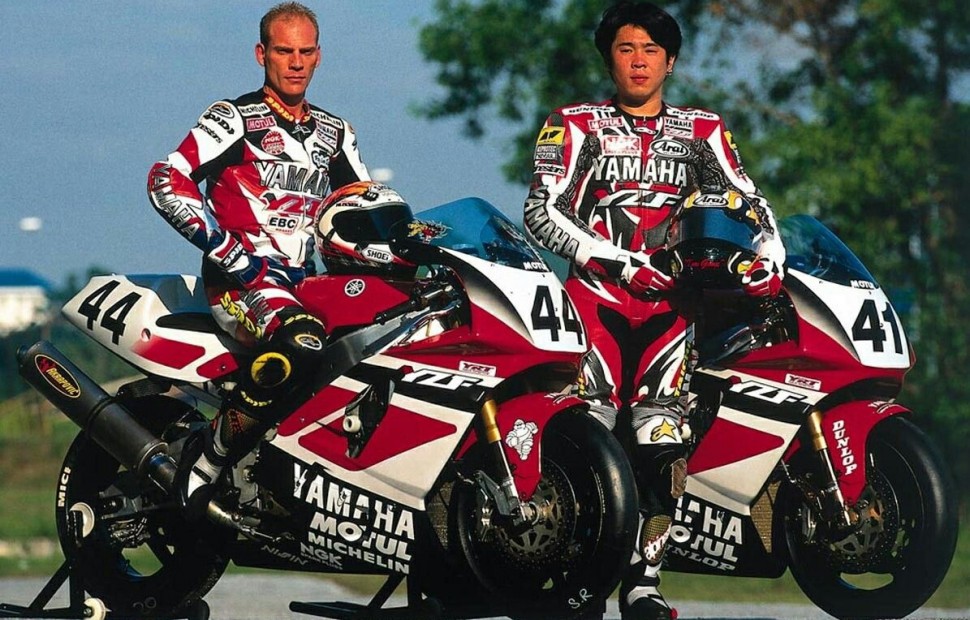 Норюики Хага и Скотт Рассел, один из первых заводских составов Yamaha Racing в World Superbike, Yamaha YZF Project Норюики Хага и Скотт Рассел, один из первых заводских составов Yamaha Racing в World Superbike, Yamaha YZF Project