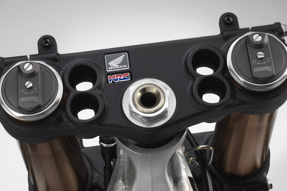 Новые траверсы Honda CRF450R/RWE (2019) Новые траверсы Honda CRF450R/RWE (2019)